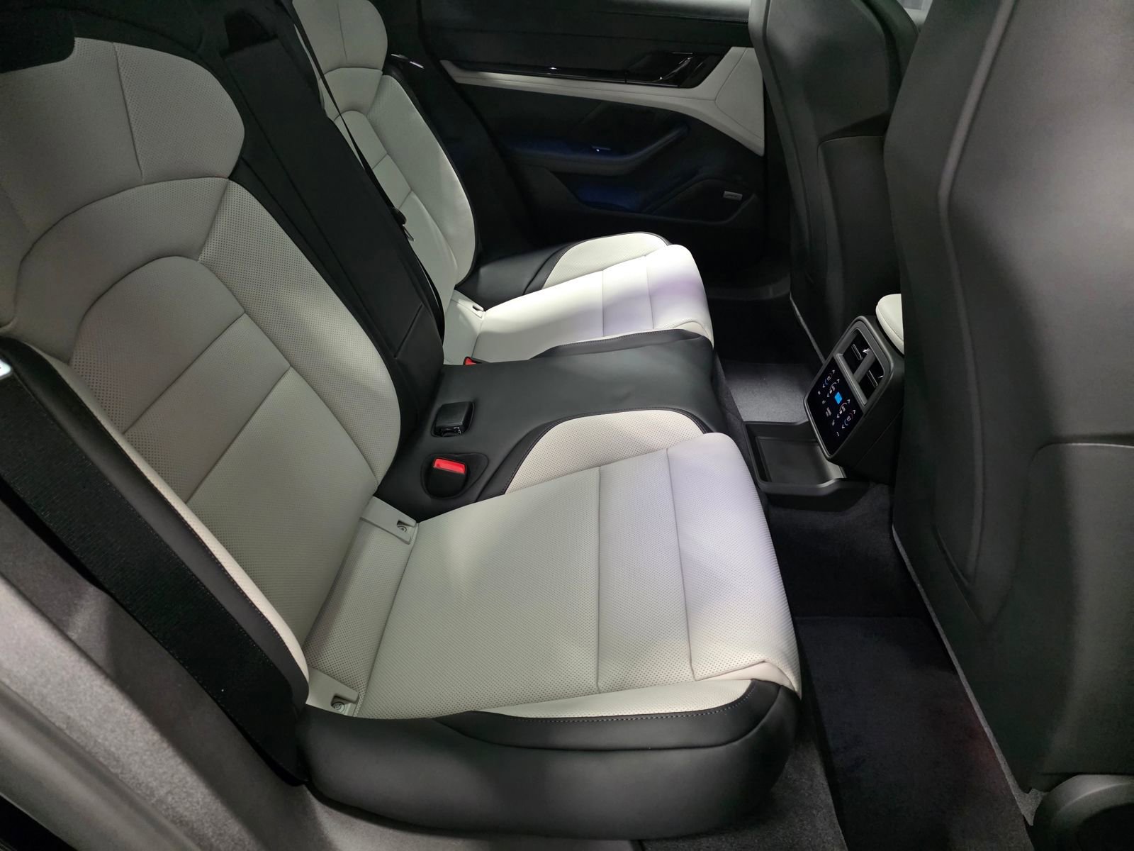 New 2026 Porsche Taycan GTS image 6