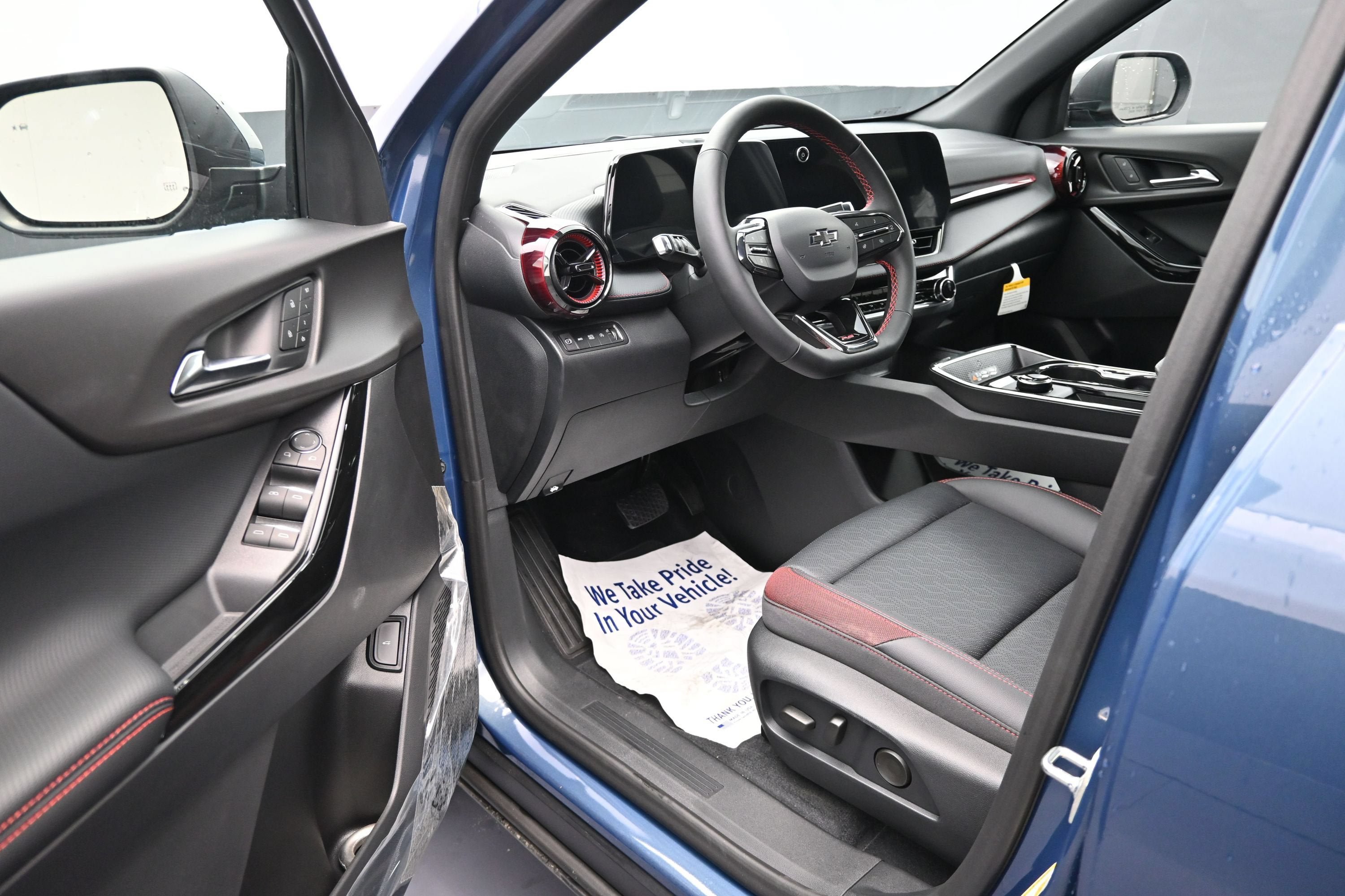 New 2027 Chevrolet Equinox RS w/ Convenience Package III AWD/4WD image 10