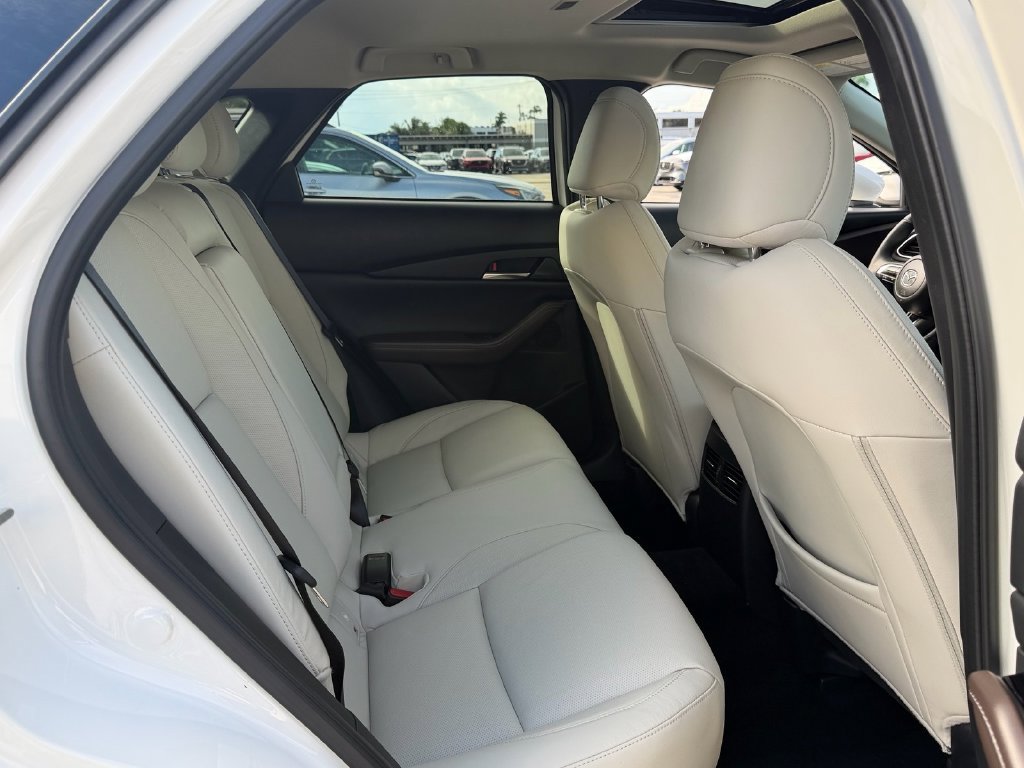 Used 2024 MAZDA CX-30 AWD 2.5 S w/ Premium Package image 17
