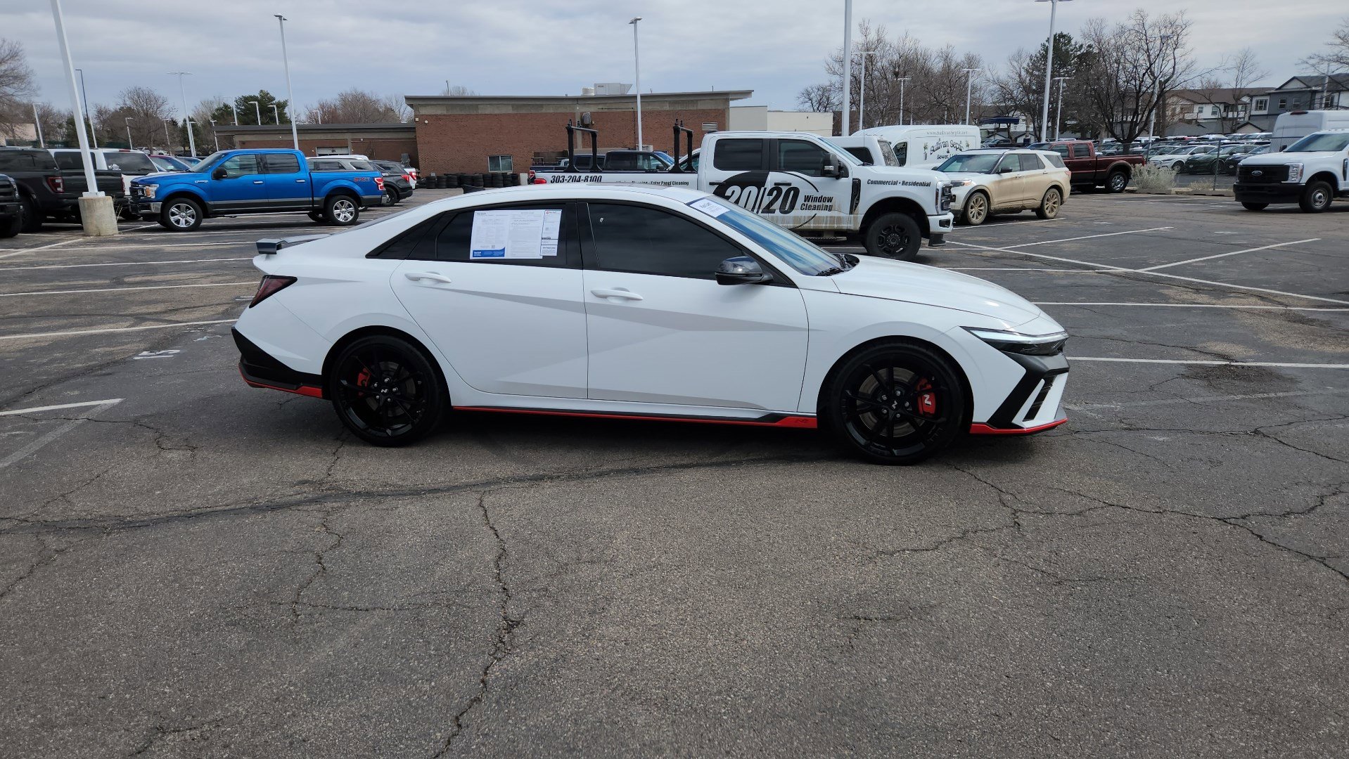 Used 2025 Hyundai Elantra N Base image 17