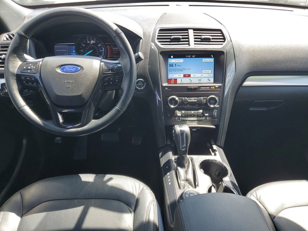 Used 2018 Ford Explorer XLT w/ Equipment Group 202A AWD/4WD image 25