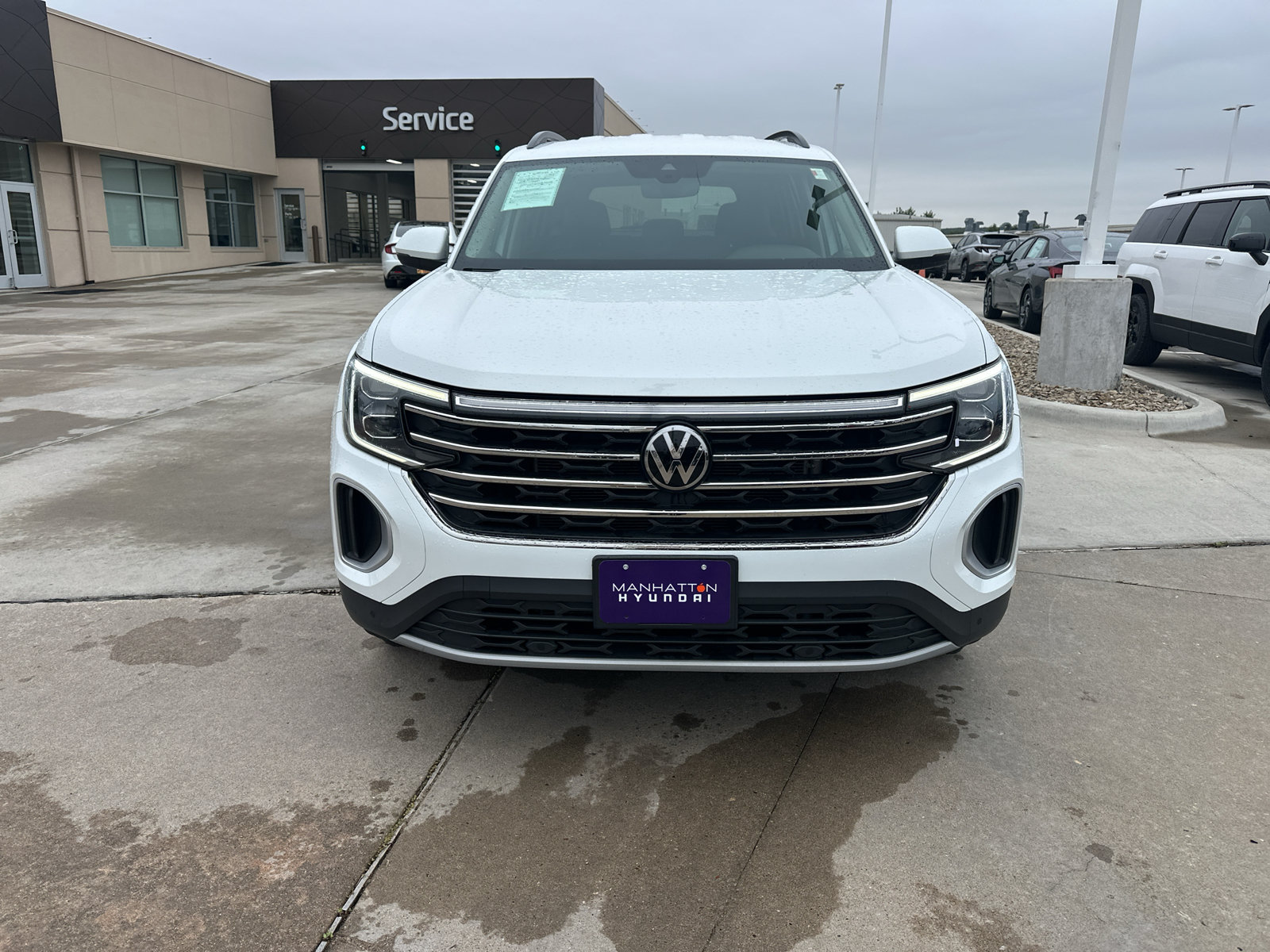 Used 2025 Volkswagen Atlas SE AWD/4WD image 13