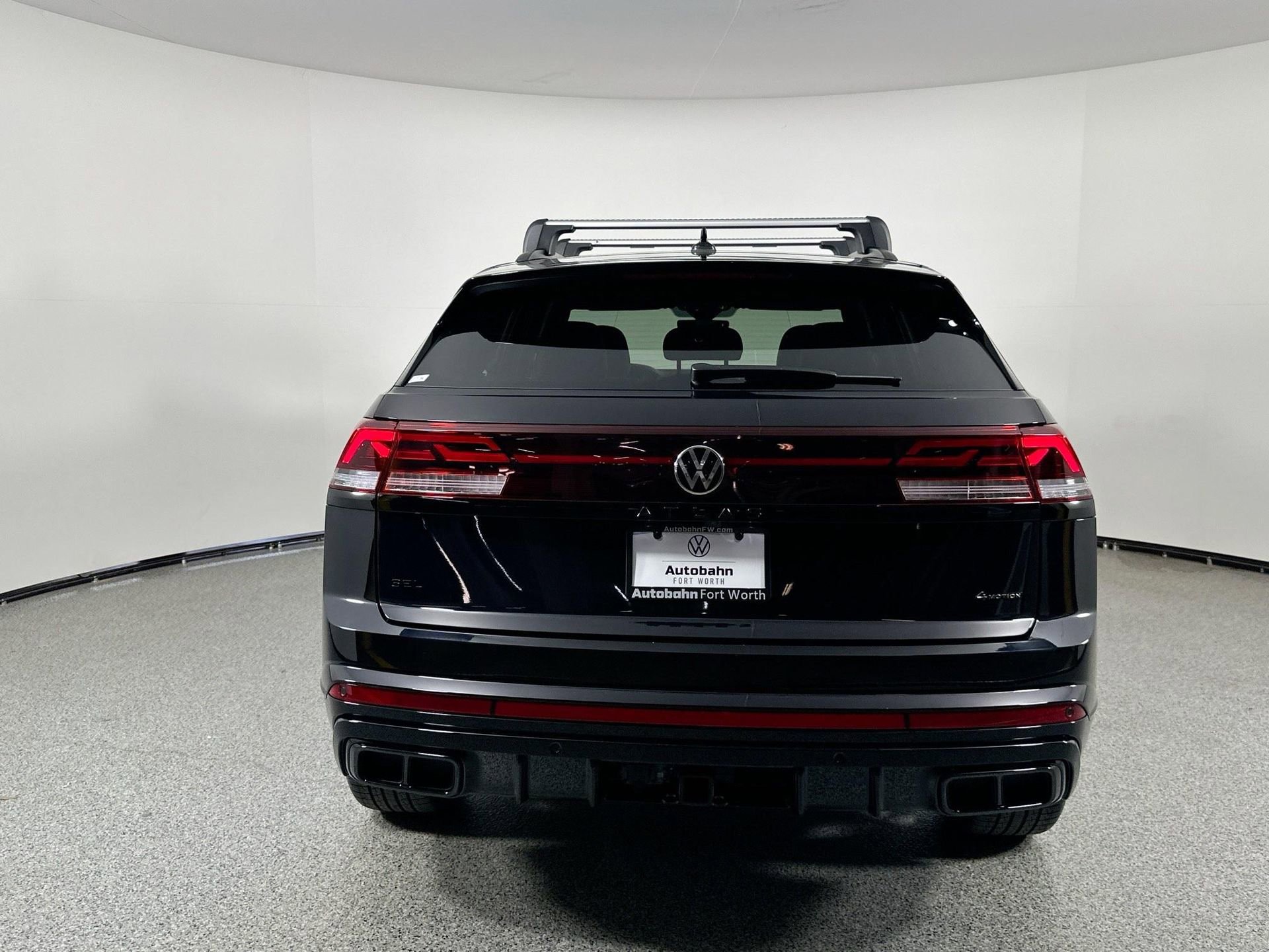 New 2026 Volkswagen Atlas Cross Sport SEL R-Line image 5