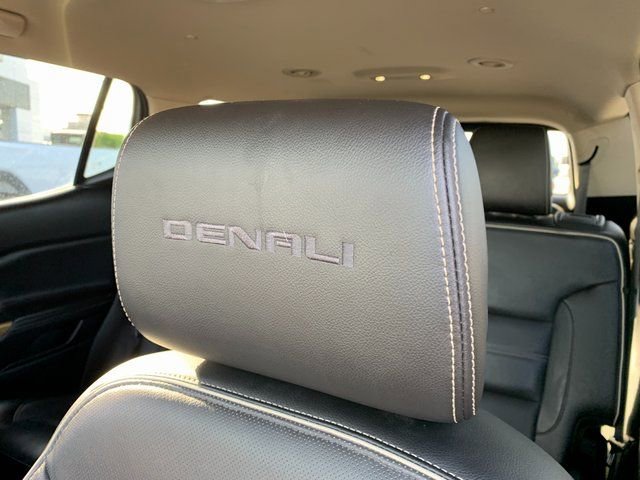 Used 2018 GMC Acadia Denali w/ Technology Package image 23