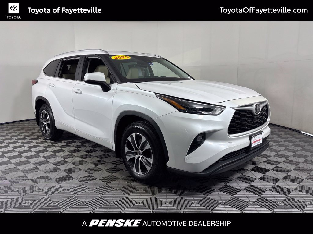Used 2023 Toyota Highlander XLE FWD image 20