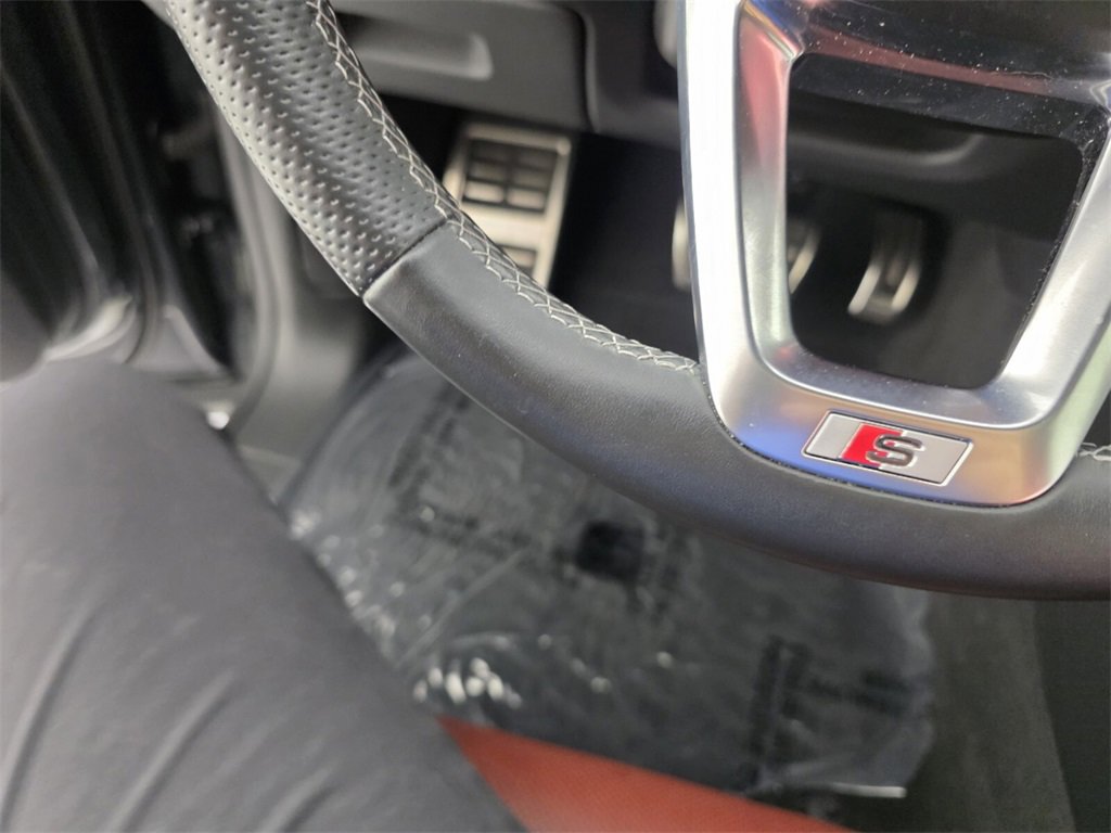 Used 2021 Audi SQ8 Premium Plus w/ SQ8 Black Optic Package image 22