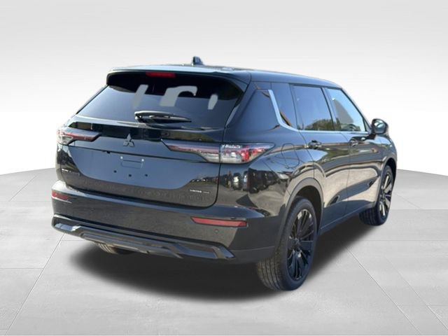New 2026 Mitsubishi Outlander LE FWD image 5