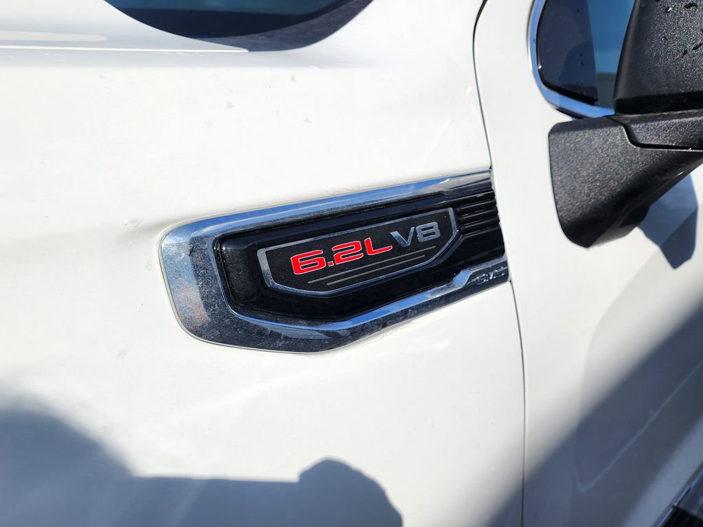 New 2026 GMC Sierra 1500 SLT image 11