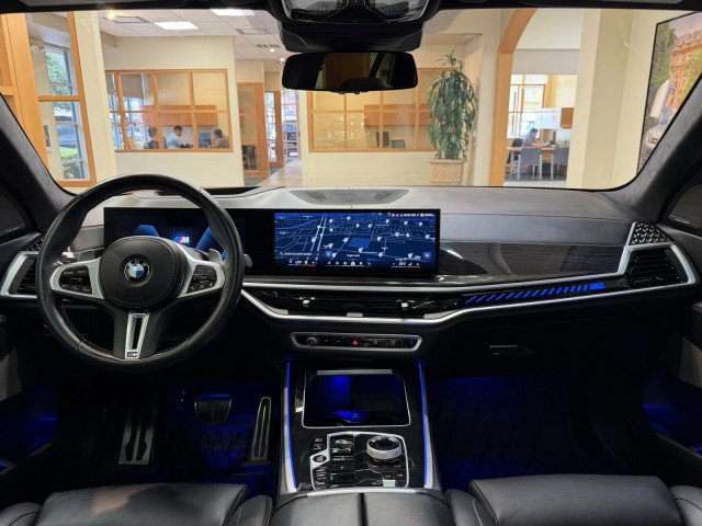 Used 2024 BMW X5 M60i image 10