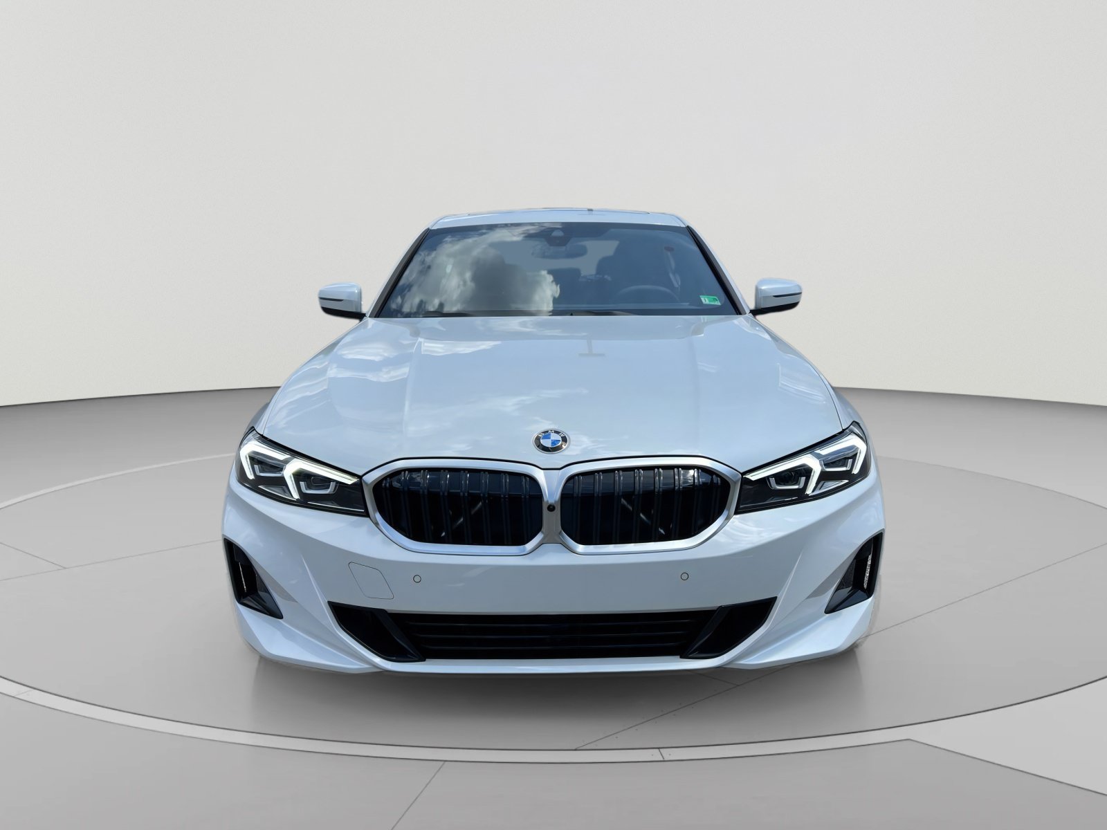 New 2025 BMW 330i xDrive Sedan w/ Premium Package AWD/4WD image 8