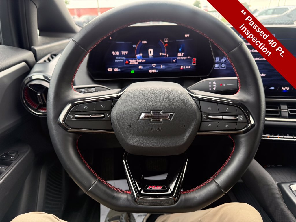 Used 2025 Chevrolet Equinox EV RS FWD image 17