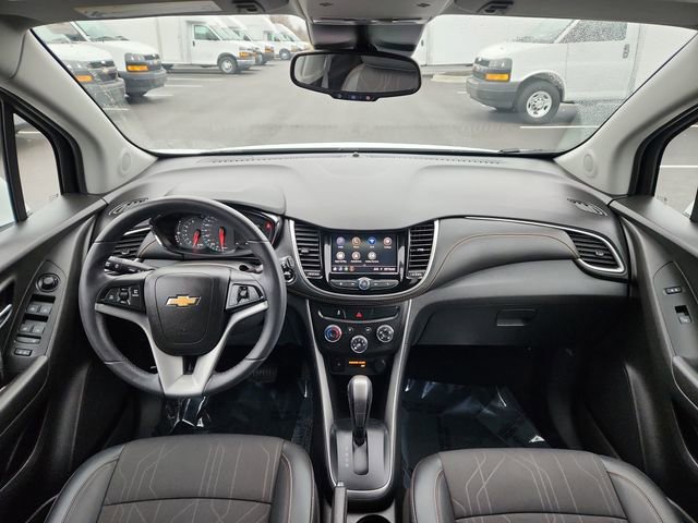 Used 2022 Chevrolet Trax LT w/ LT Convenience Package image 32