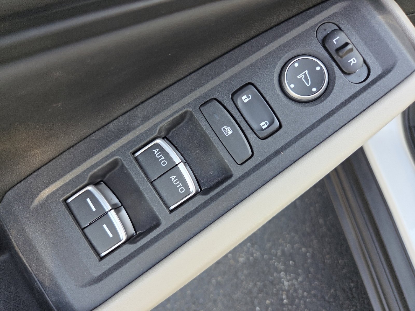 Used 2023 Honda Accord EX image 28