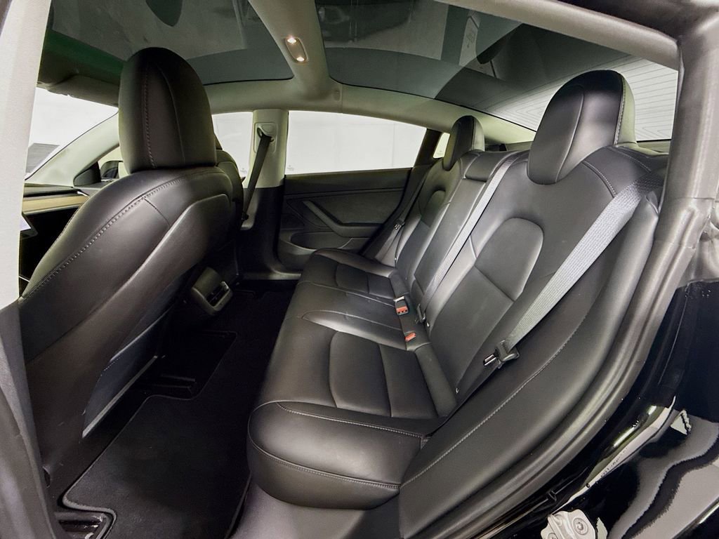 Used 2018 Tesla Model 3 Long Range AWD/4WD image 29