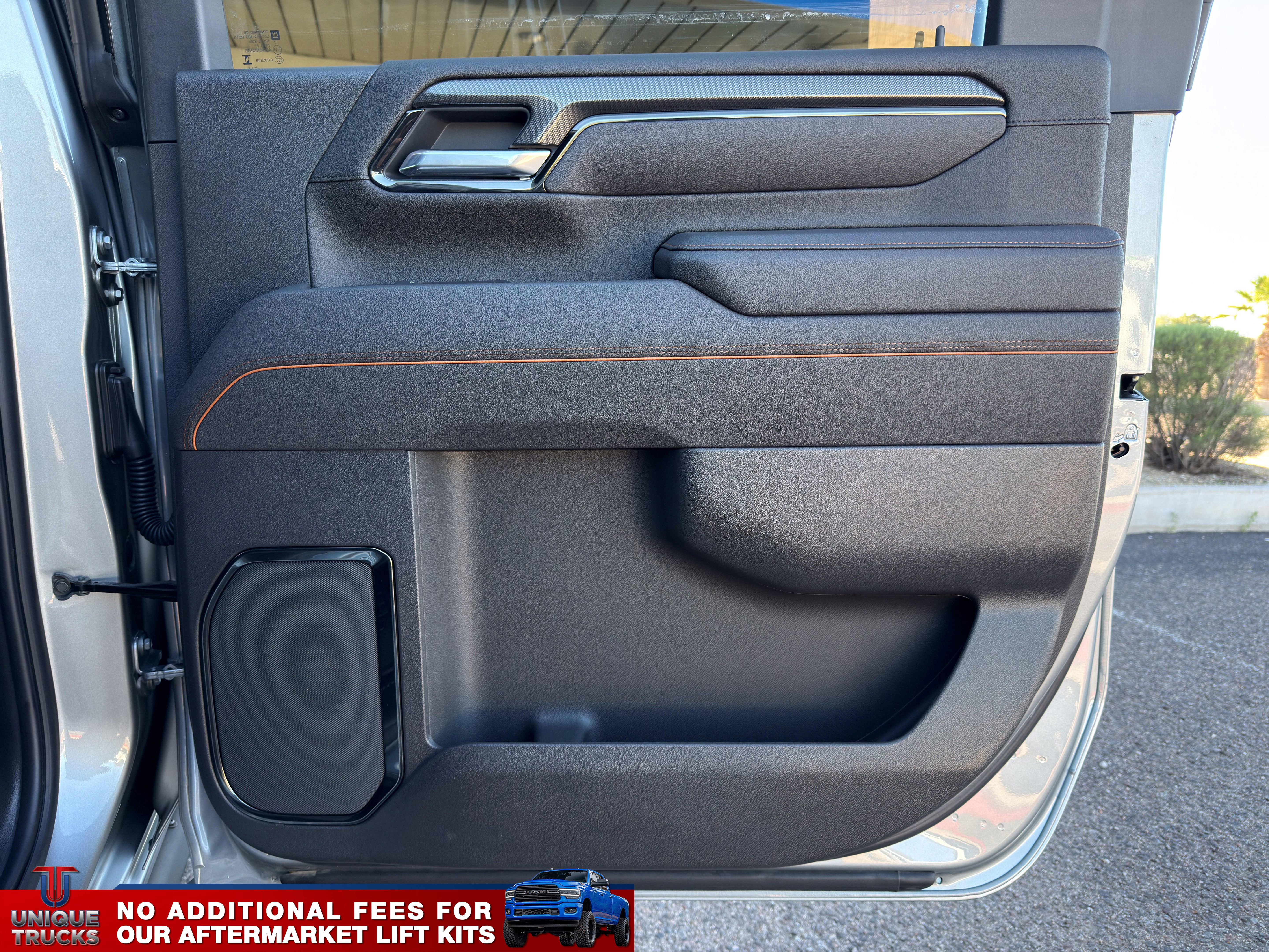 Used 2025 GMC Sierra 3500 AT4 w/ Technology Package image 25