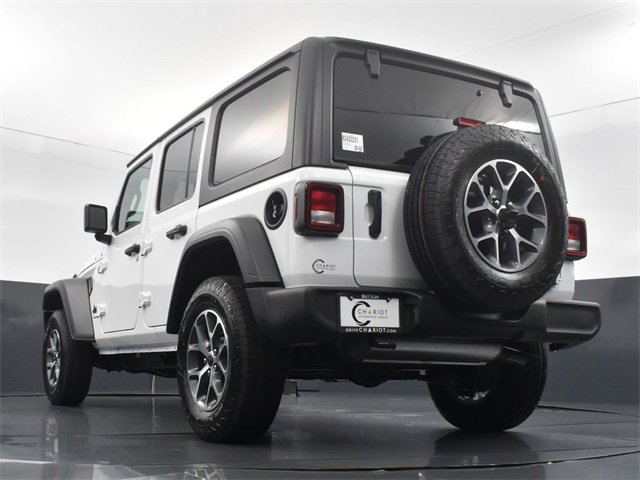 Used 2024 Jeep Wrangler Sport S image 47