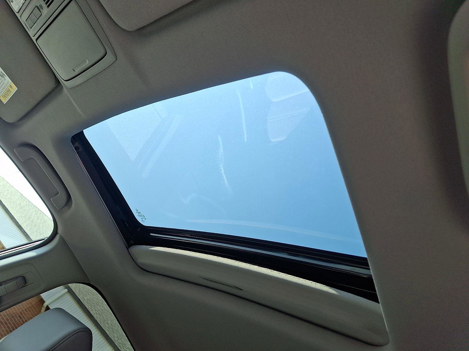 Used 2022 Honda CR-V Touring image 14