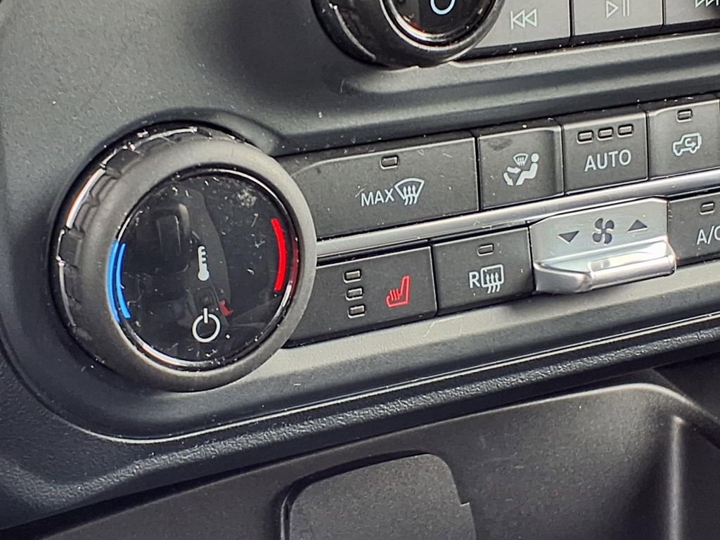 Used 2022 Ford Bronco Big Bend w/ Sasquatch Package image 3