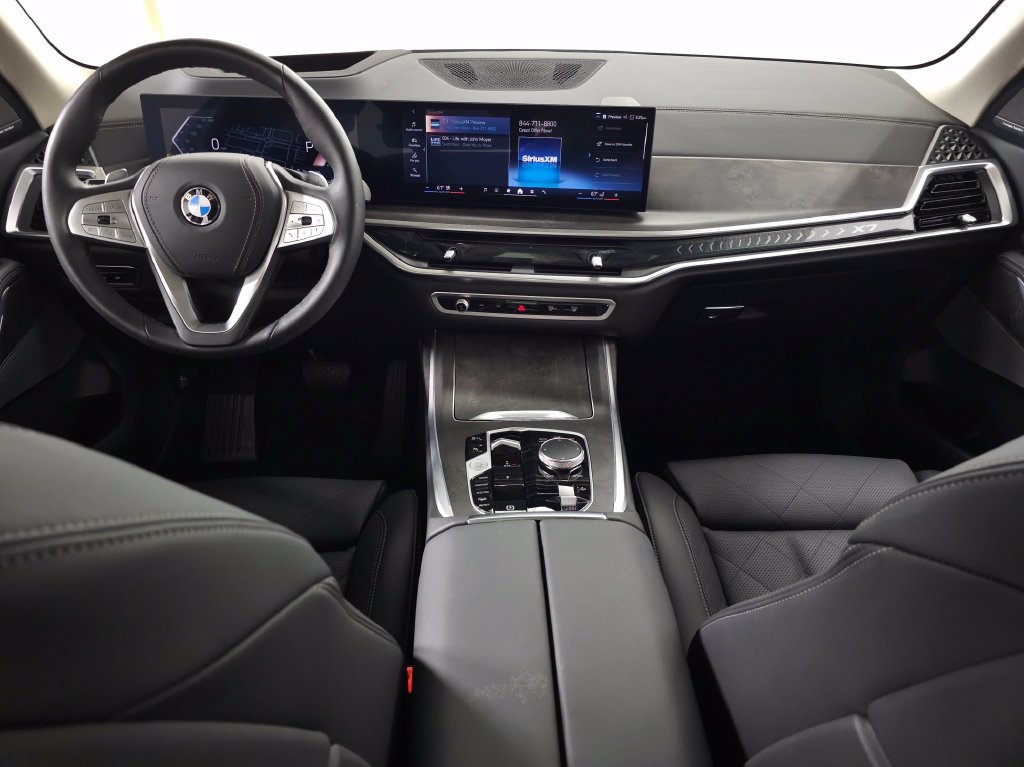 Used 2026 BMW X7 xDrive40i w/ Premium Package AWD/4WD image 12