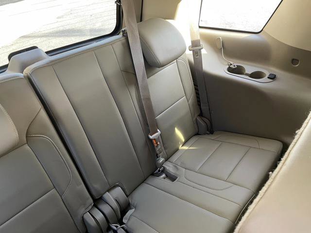 Used 2015 GMC Yukon SLT w/ Open Road Package AWD/4WD image 30