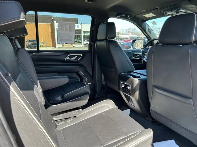 Used 2023 GMC Yukon XL SLT image 27
