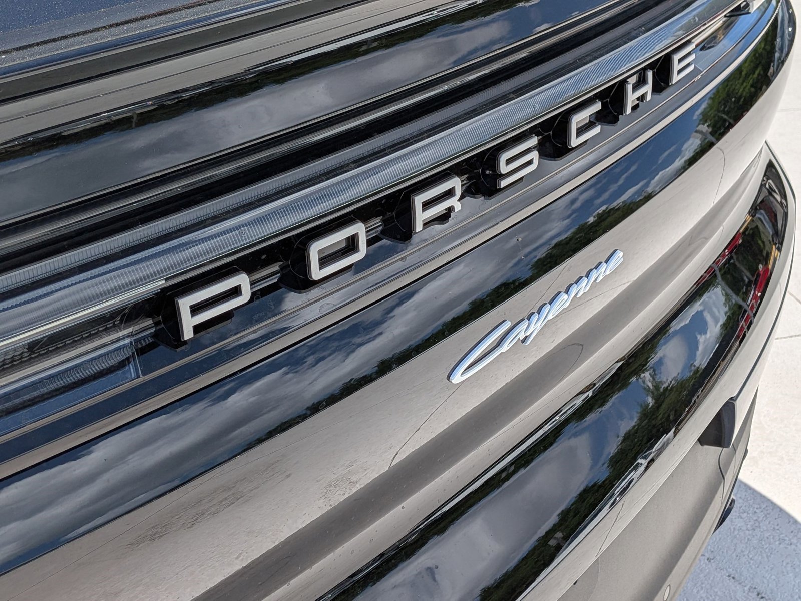 New 2026 Porsche Cayenne Coupe image 13