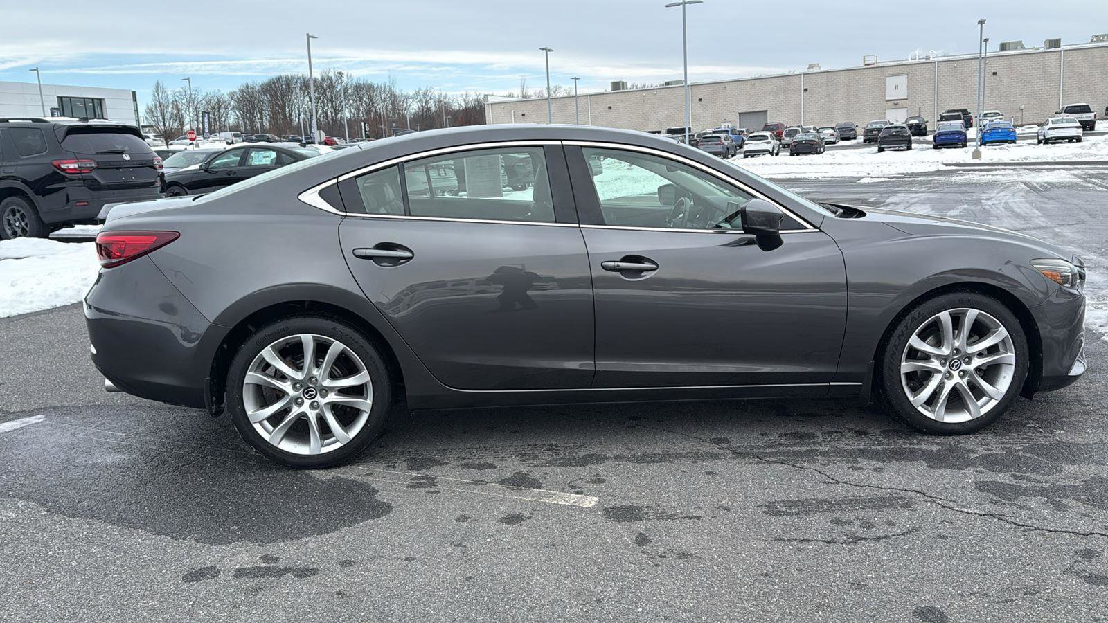 Used 2017 MAZDA MAZDA6 Touring w/ Touring Premium Package image 4