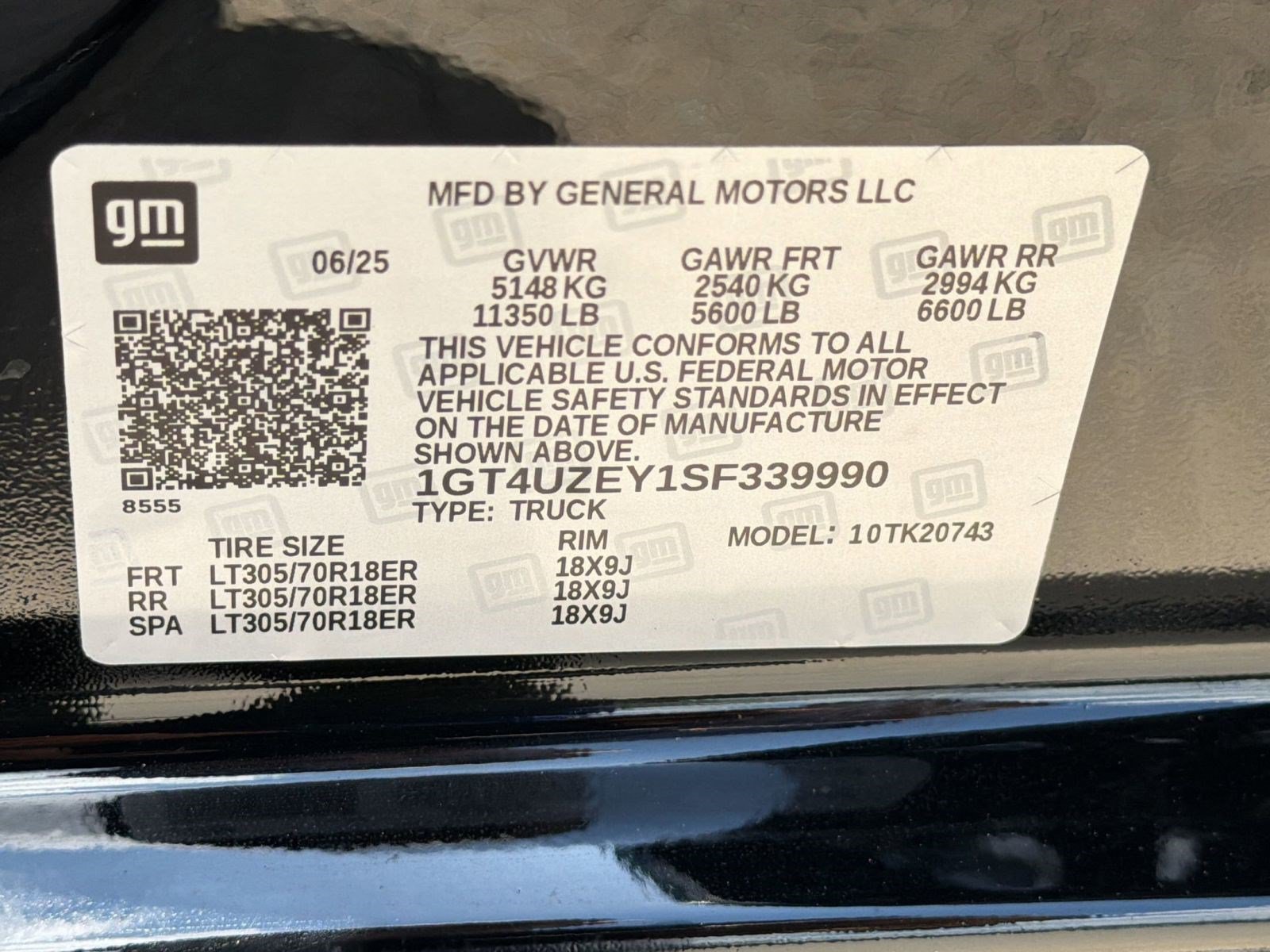 Used 2025 GMC Sierra 2500 AT4X AWD/4WD image 20