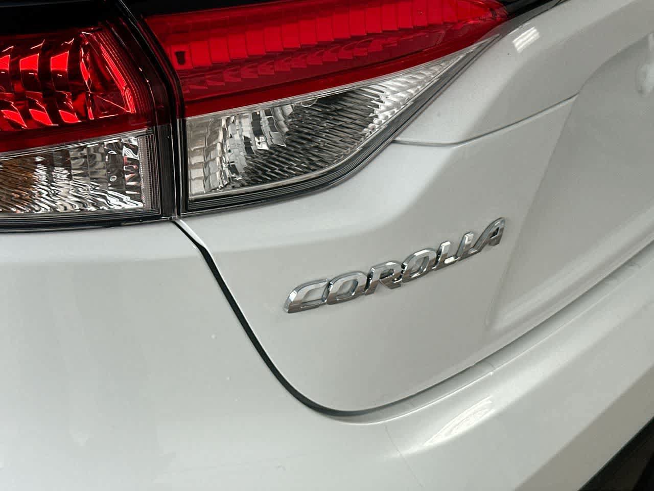 Used 2026 Toyota Corolla SE FWD image 10