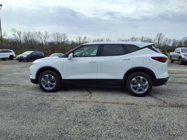 Used 2025 Chevrolet Blazer LT AWD/4WD image 29