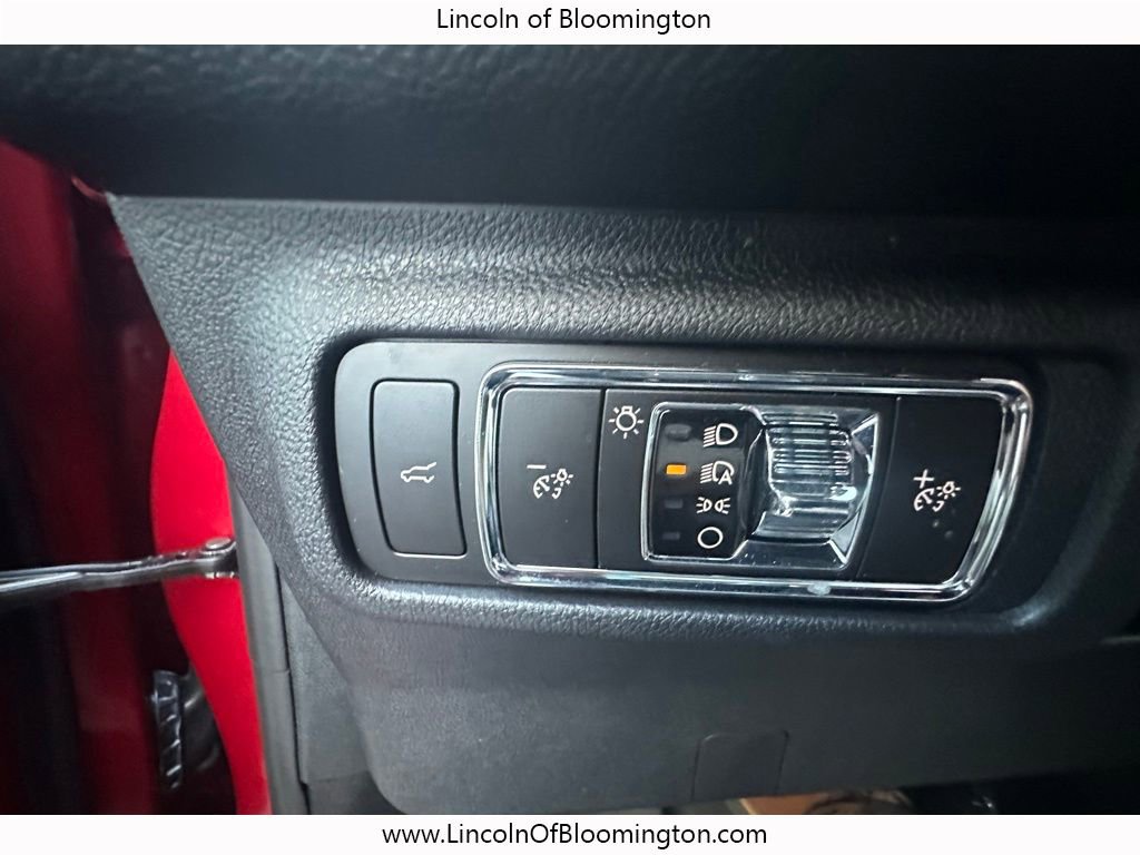 New 2025 Lincoln Corsair AWD w/ Equipment Group 101A image 21