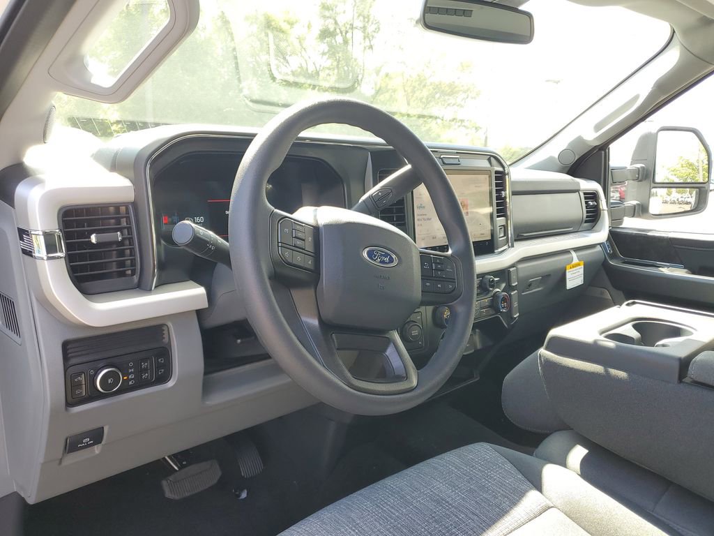 New 2026 Ford F250 XLT w/ XLT Premium Package image 9