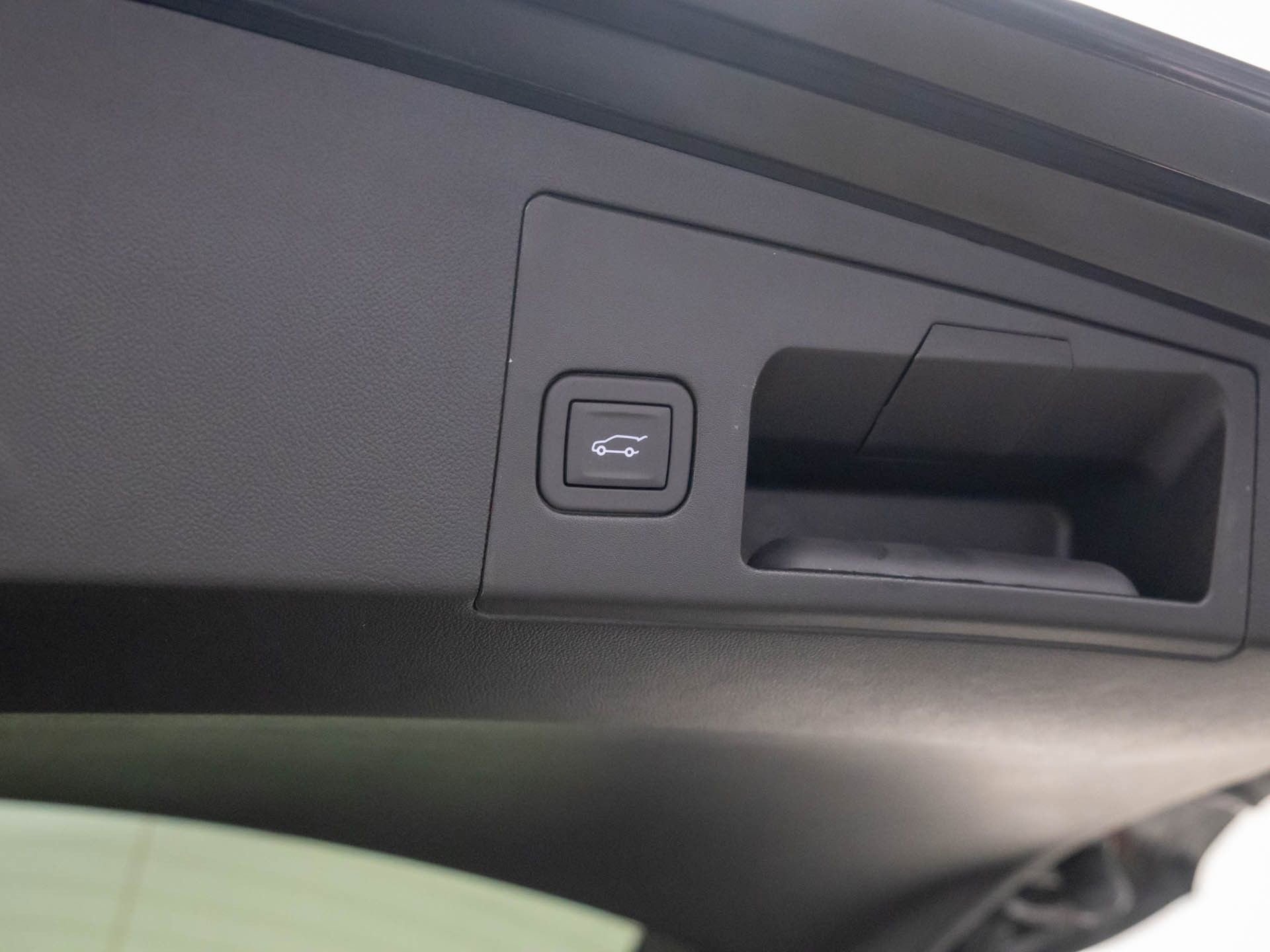 New 2026 Cadillac XT5 Luxury image 25