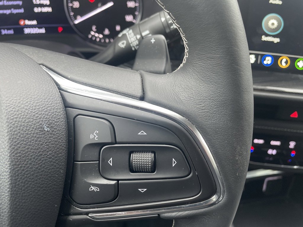 Used 2023 Buick Envision Essence image 32