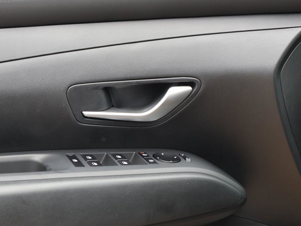 New 2026 Hyundai Tucson SEL image 23