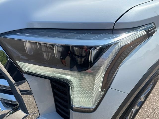Used 2025 Toyota Tundra 1794 Edition AWD/4WD image 9
