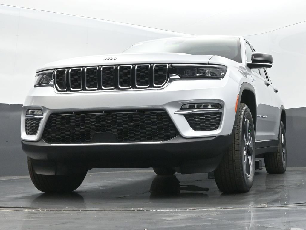 New 2024 Jeep Grand Cherokee Limited 4xe image 35