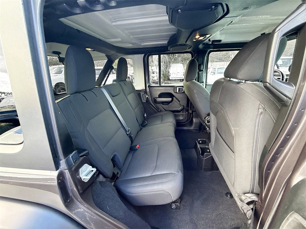 Used 2021 Jeep Wrangler Unlimited Sport image 30