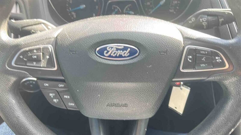 Used 2018 Ford Focus SE FWD image 20