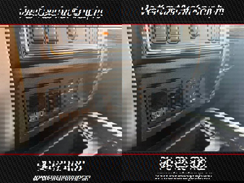 Used 2016 Nissan Titan SL image 18