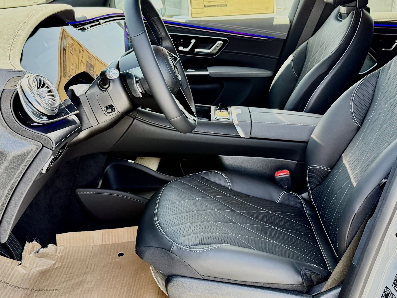 New 2026 Mercedes-Benz EQS 550 4MATIC SUV image 19