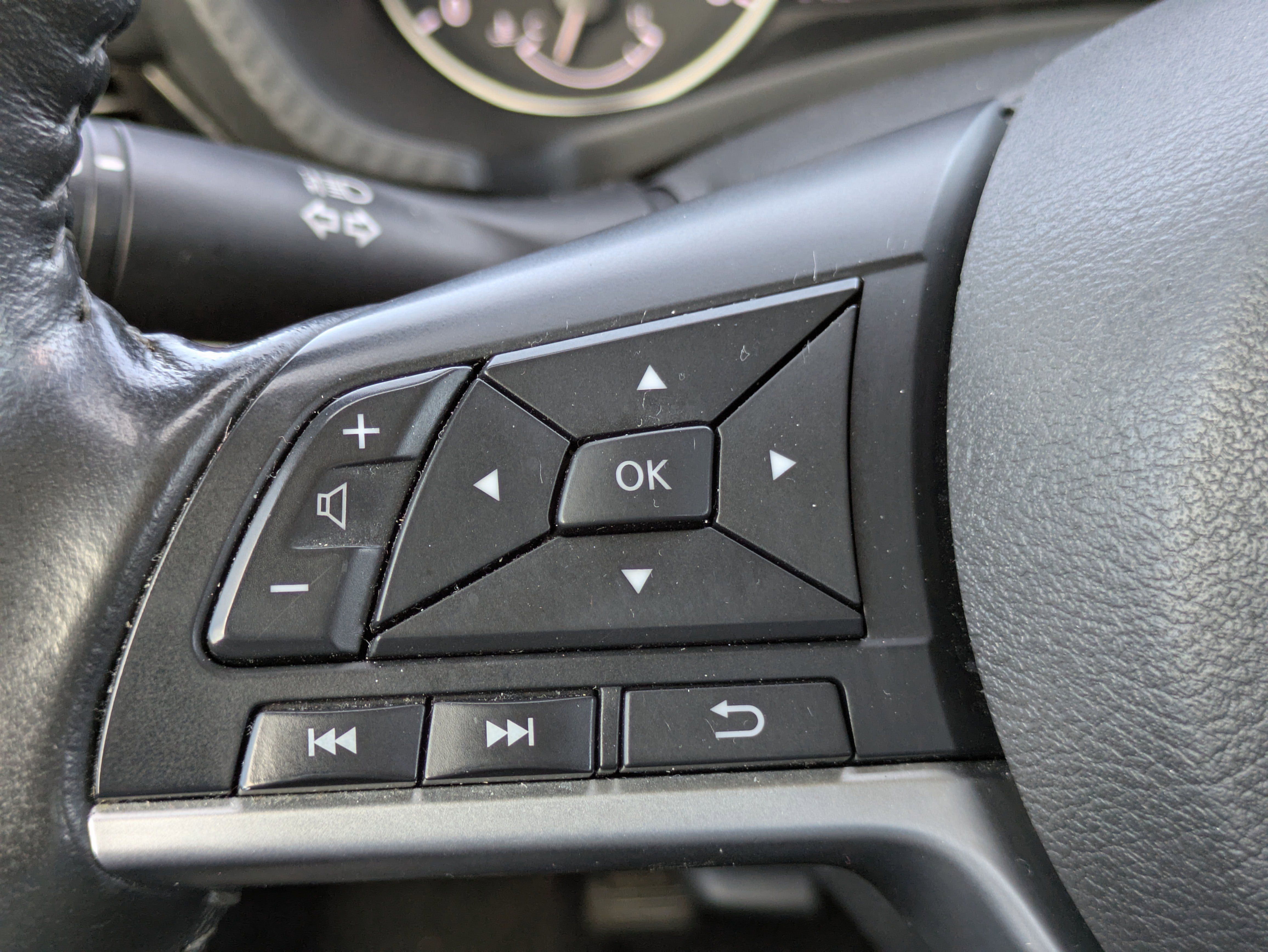 Used 2021 Nissan Sentra SV image 14