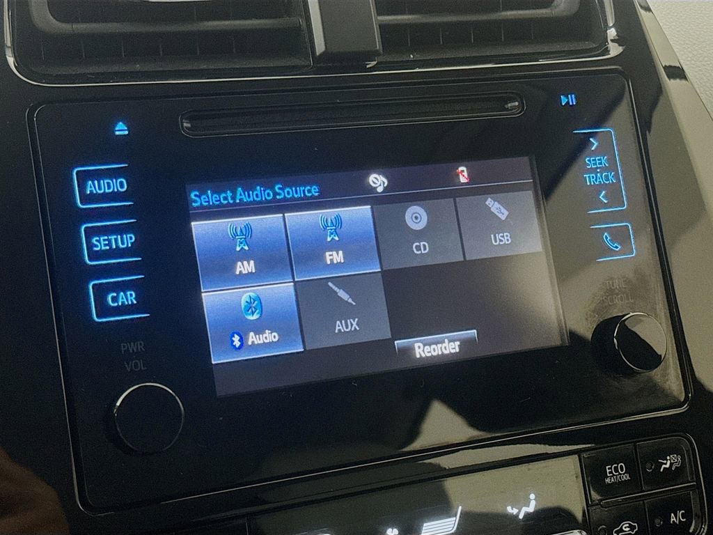 Used 2019 Toyota Prius XLE image 12