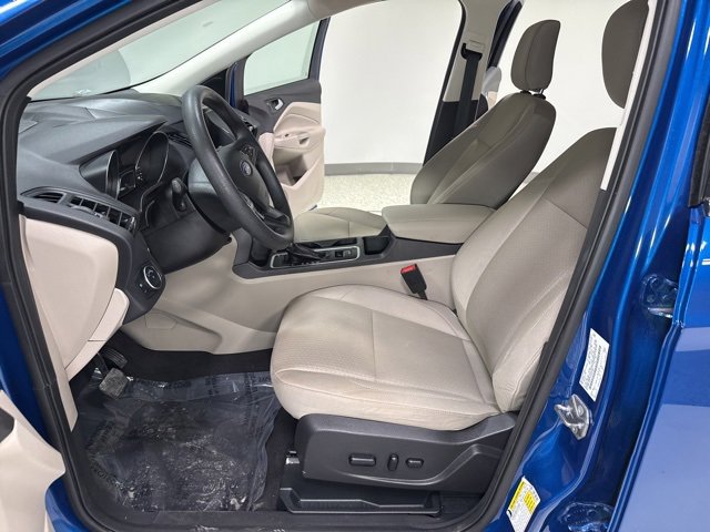 Used 2019 Ford Escape SE image 12