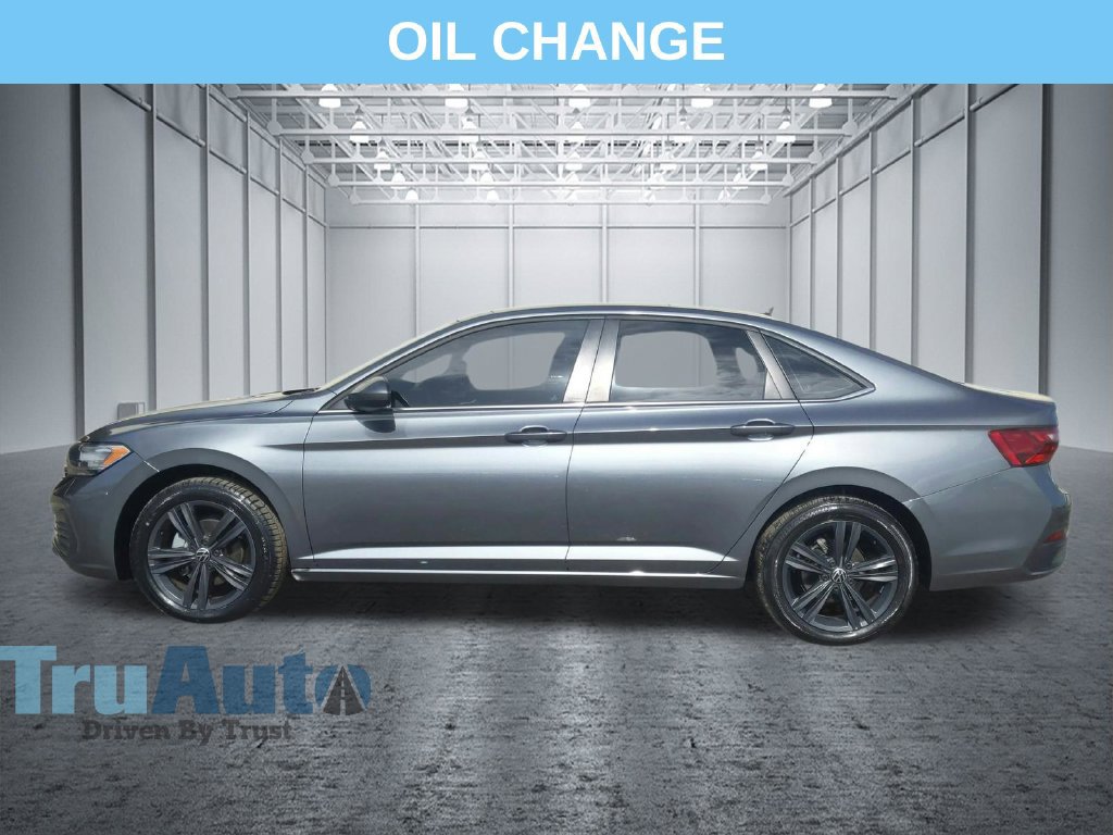 Used 2023 Volkswagen Jetta SE FWD image 4