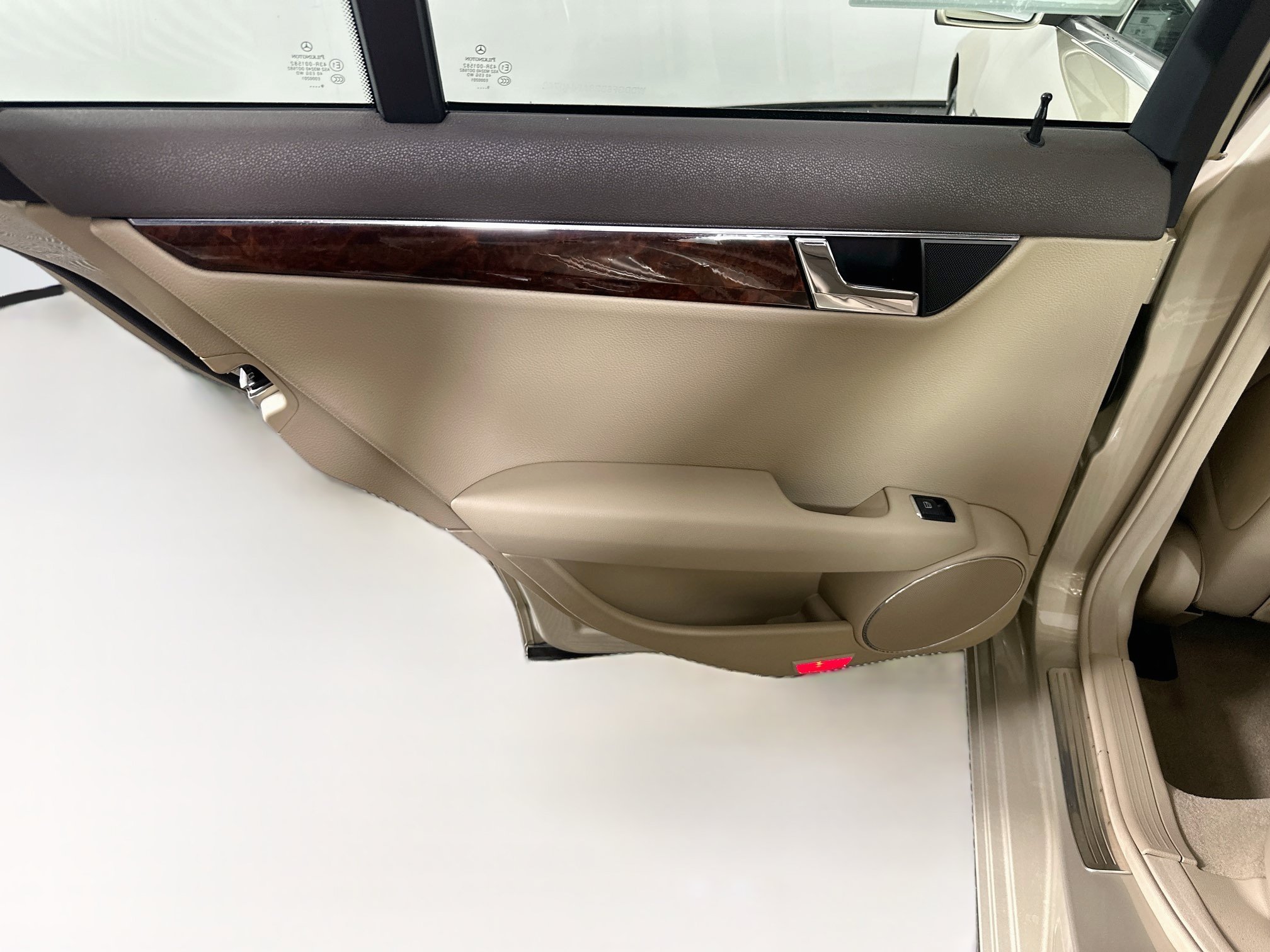 Used 2010 Mercedes-Benz C 300 4MATIC Sedan image 24