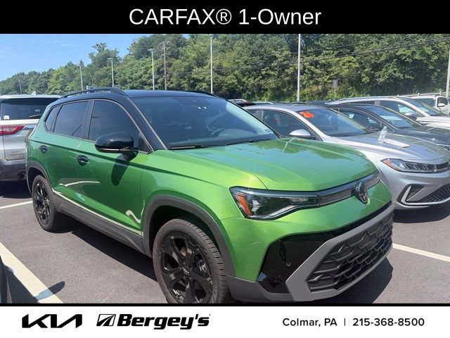 Certified 2025 Volkswagen Taos SE AWD/4WD image 3