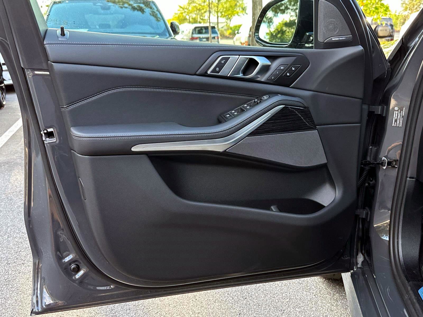 New 2026 BMW X5 sDrive40i w/ M Sport Package image 33
