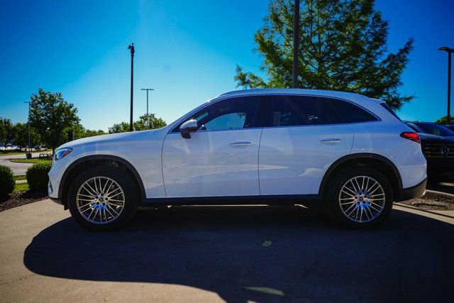 Certified 2025 Mercedes-Benz GLC 300 image 10