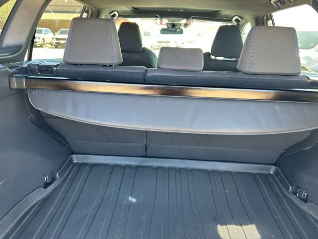 Used 2023 Toyota RAV4 SE w/ Convenience Package image 12